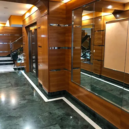 Centrica De Lujo Parking Incluido Apartman Vigo